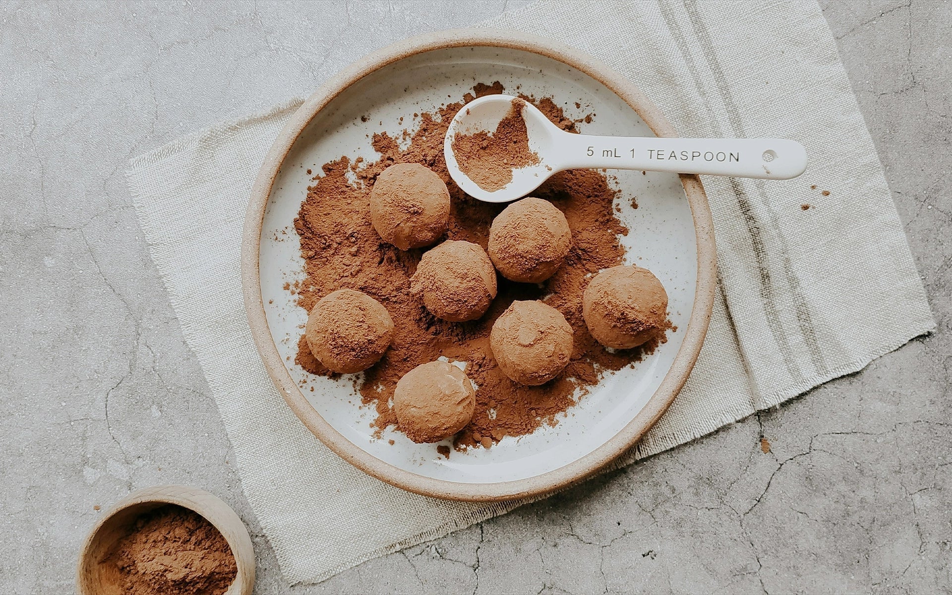 Schokoladen Trüffel mit Aprikosenkernöl Rezept – Öllmühle Sailer